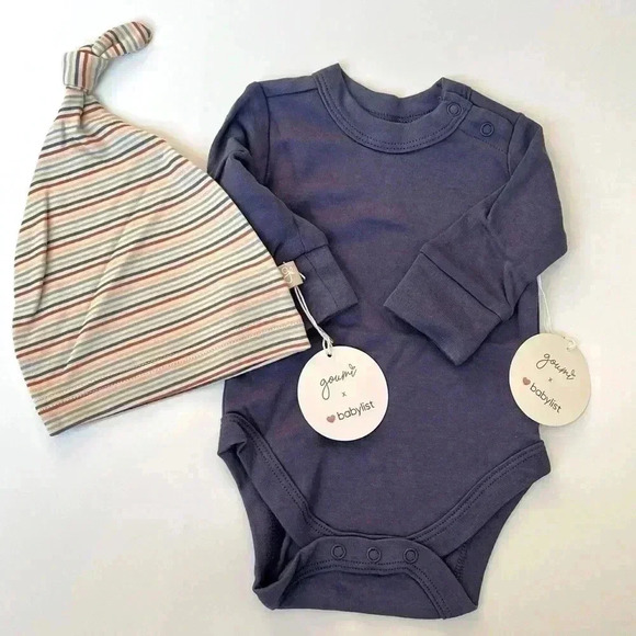 NWT Goumi Kids x Babylist Blue Long Sleeve Bodysuit 0-3m w/Warm Stripe Knot Hat - Picture 1 of 11